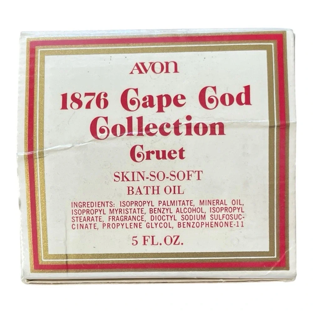 Avon‎ The 1876 Cape Cod Collection Red Glass Cruet With Bath Oil